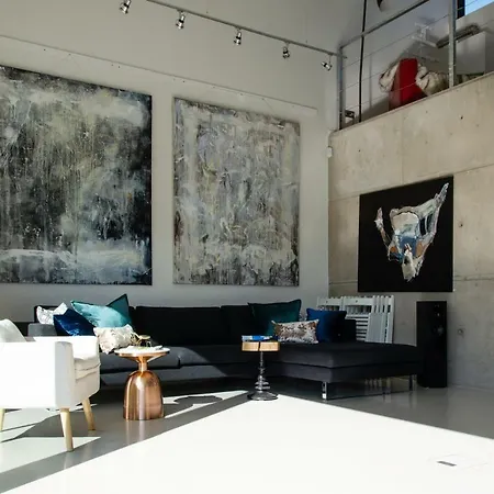Modern Art Studio ヴィラ Owczarnia