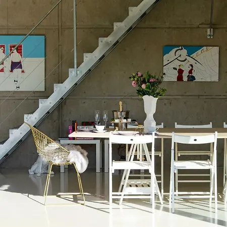 Modern Art Studio Owczarnia